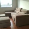 sofa marron reposacabezas abatibles y puffs reposapies a conjunto